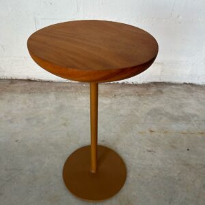 Mesa de apoio redonda